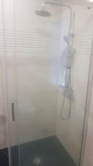 Apartment Three Private Bedrooms With Private Bathroom In Spacious In Alicante, Shared Kitchen And Living Room, The Host Lives In The